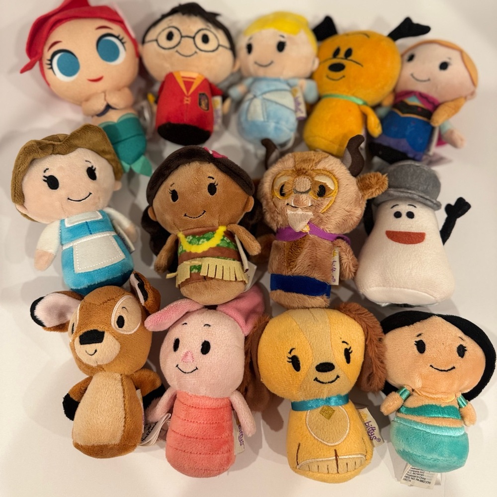 Hallmark Disney Itty Bittys: Cinderella, Frozen, Aladdin, Harry Potter and more